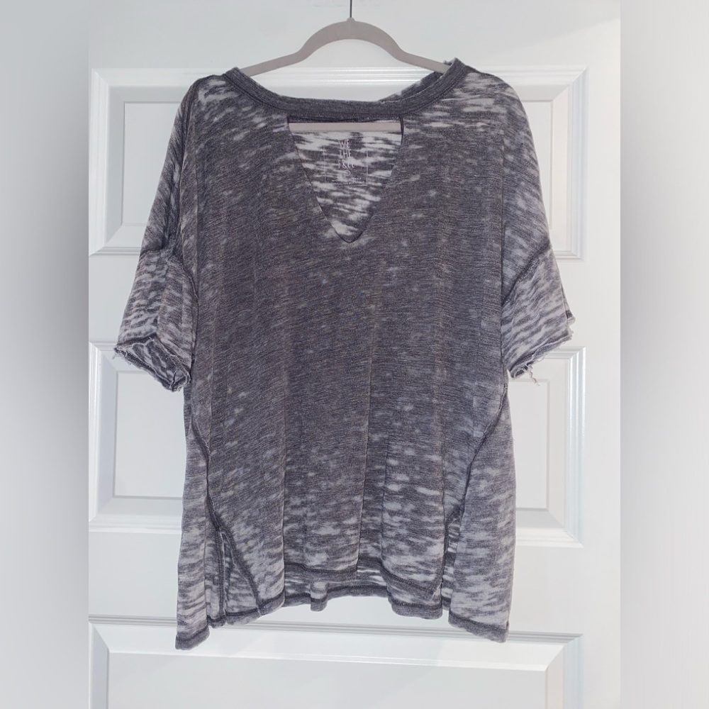 We The Free by Free People Women’s Gray V-Neck Short Sleeve Top